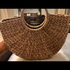 Vintage Straw bag. Mildly used no spots or tears